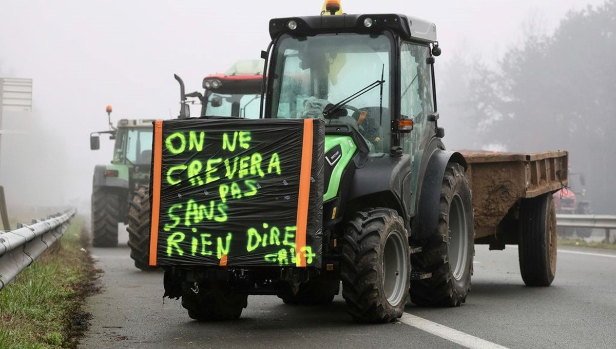 Fransa’da çiftçilerin protestoları devam ediyor