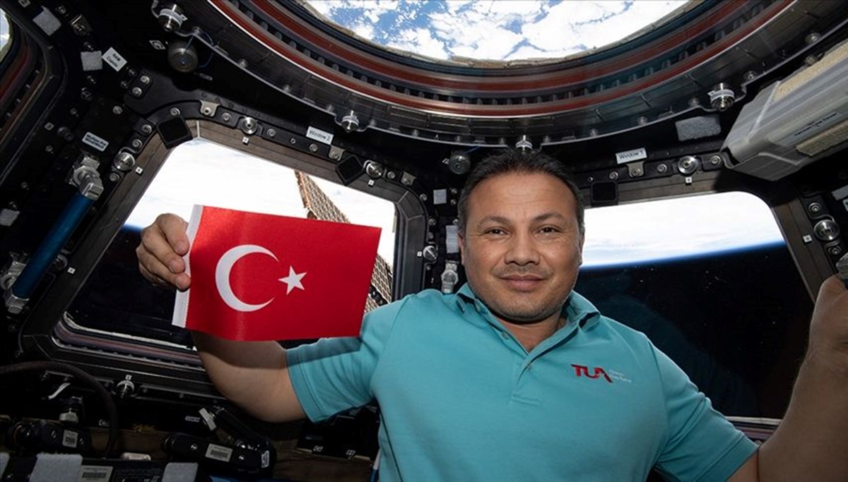 İlk Türk astronot Alper Gezeravcı bugün Dünya’ya dönüyor