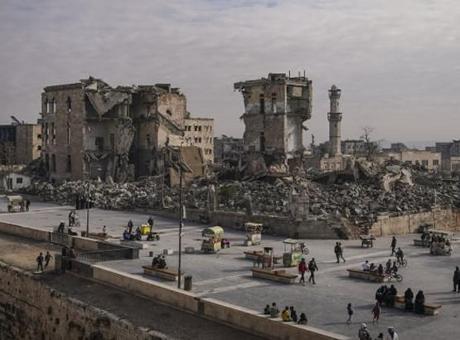 Halep Valisi: SDG sivillerin çevresine ateş açarak geçişleri engelliyor