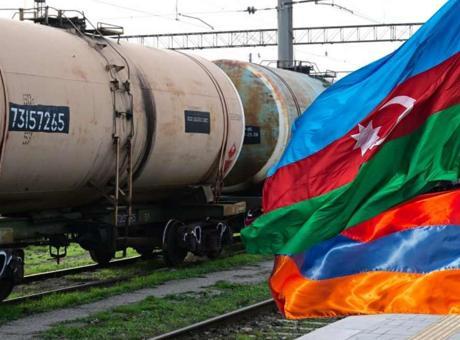 SON DAKİKA HABERLER: 18 vagonluk tren yola çıktı! Azerbaycan’dan Ermenistan’a 979 tonluk benzin sevkiyatı