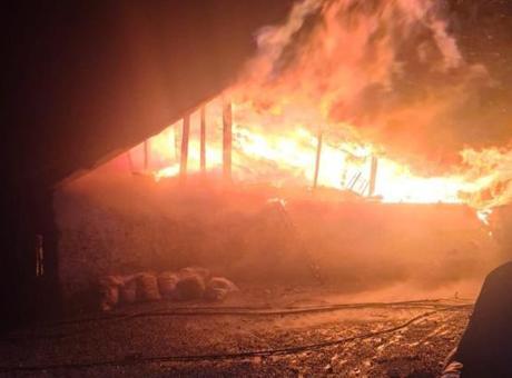 Yer: Adana! Sobadan çıkan yangın, evi küle çevirdi