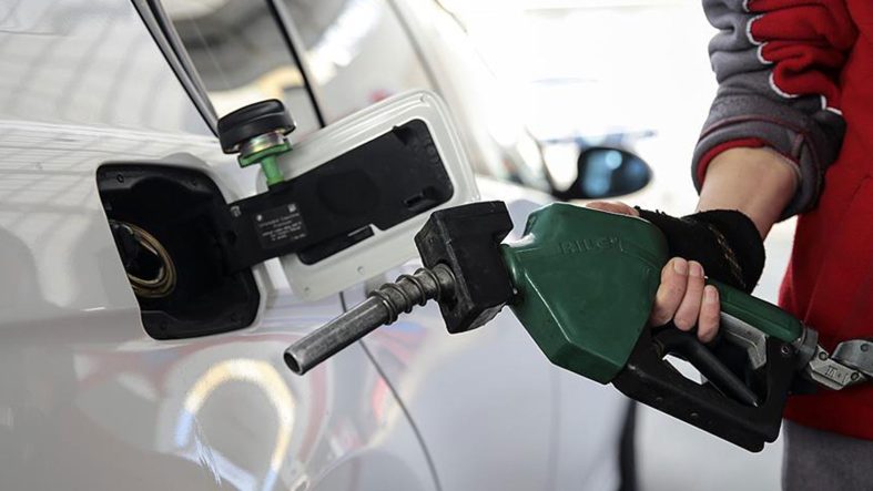 Bayram tatilinde günlük akaryakıt tüketimi 3 yılın zirvesine çıktı