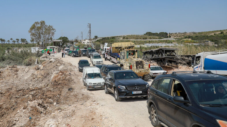 10 günlük ateşkes yürürlüğe girdi: Lübnanlılar güneydeki evlerine dönüyor