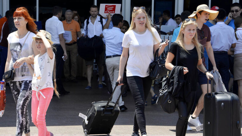 12 bin TL'ye 7 günlük tatil... Duyan akın akın Türkiye'ye geliyor!