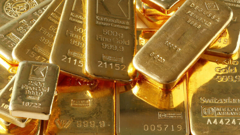 Altın fiyatları haftanın son gününe yükselişle başladı