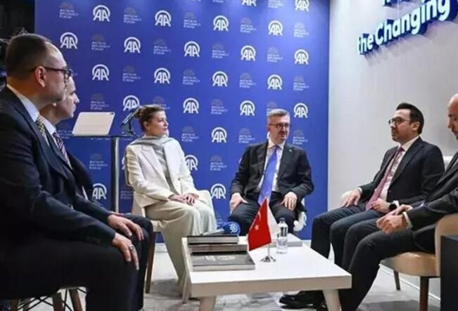 İletişim Başkanı Duran: Türkiye'nin ADF'yi düzenlemiş olması aslında diplomasiye verdiği önemi gösteriyor