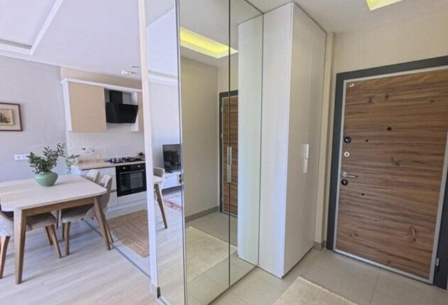 "Yüzyılın Konut Projesi"nin örnek daireleri tanıtıldı