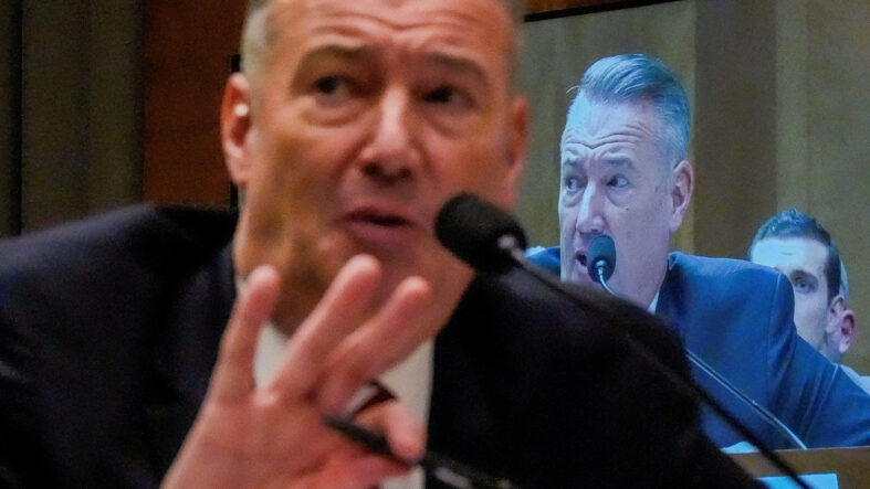 ABD'de terör estiren ICE Direktörü istifa etti