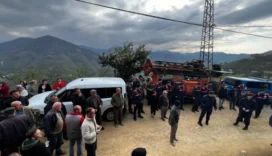 AK Parti milletvekilleri: "Bilgi kirliliğine geçit yok, önce insan ve çevre"