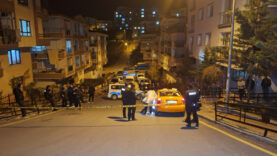 Ankara'da bir kişi tartıştığı arkadaşını takside vurdu