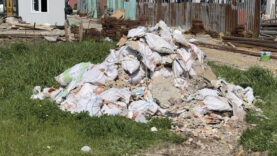 Arnavutköy'de şantiyeye kaçak moloz dökümü