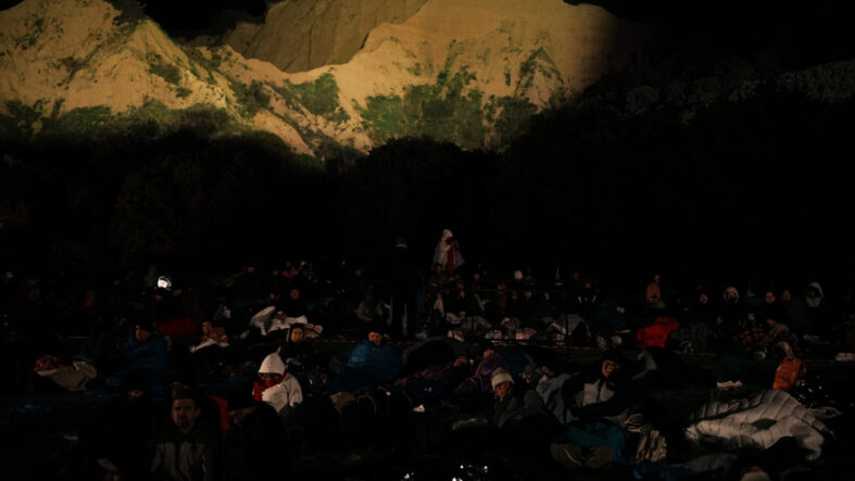 Avustralyalı ve Yeni Zelandalılar ''Şafak Ayini'' için Anzak Koyu'na geldi