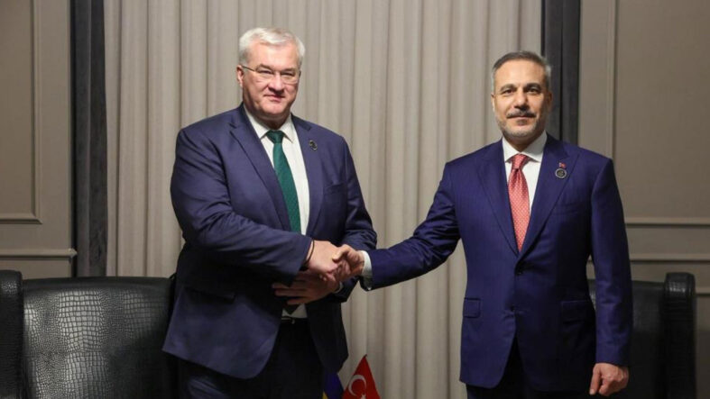 Bakan Fidan, Ukraynalı mevkidaşı ile görüştü