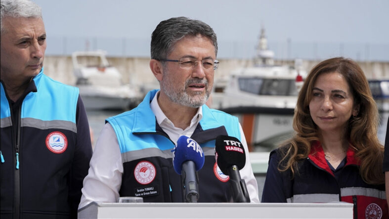 Bakan Yumaklı, balıkçılıkta av sezonunun sona ermesini değerlendirdi