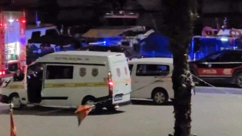 Bakırköy'de yat yangını: 1 kişi hayatını kaybetti