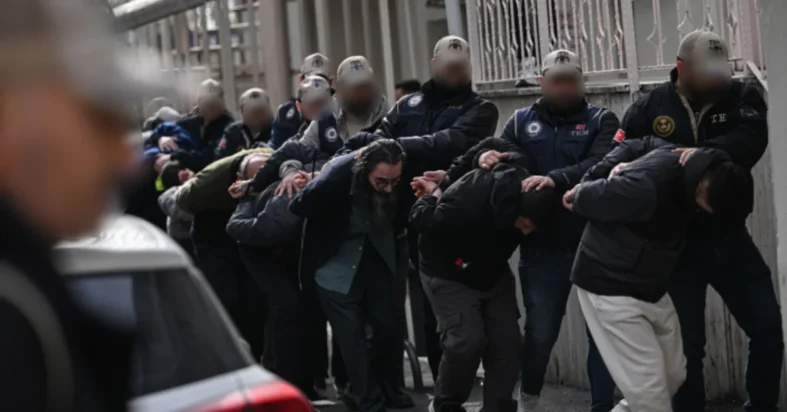 Beşiktaş saldırısında 12 şüpheli adliyeye sevk edildi