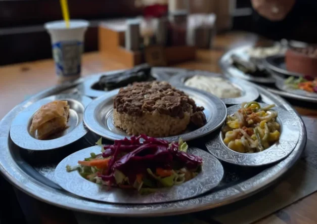 Bir tabak lezzet, bir öğrenciye gelecek