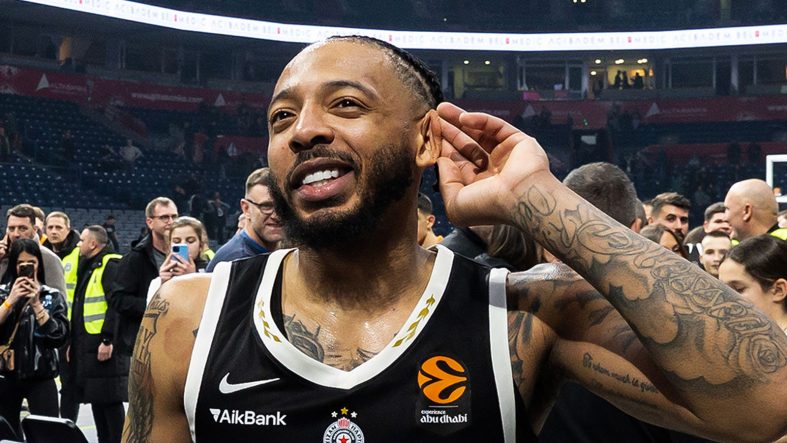 Euroleague'de mart ayının MVP'si Carlik Jones oldu