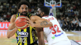 Fenerbahçe Beko deplasmanda Manisa Basket'i devirdi