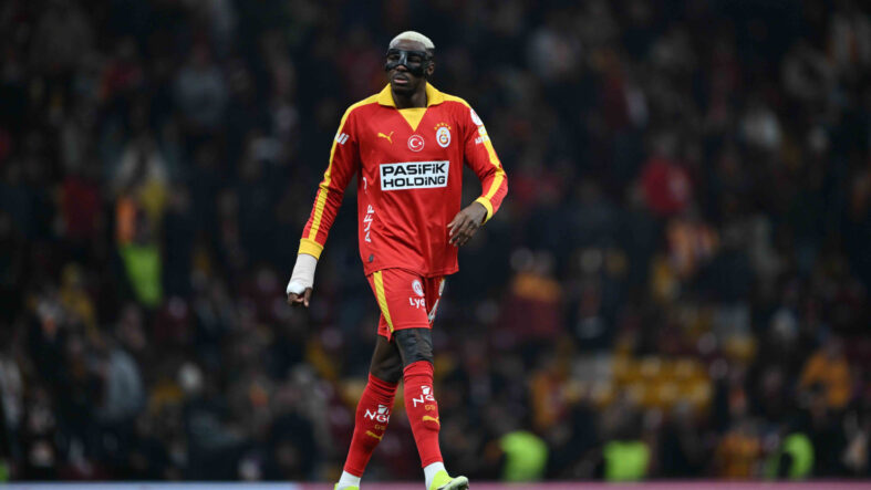 Fenerbahçe, derbi öncesi TFF'ye Victor Osimhen için başvuruda bulunmaya hazırlanıyor