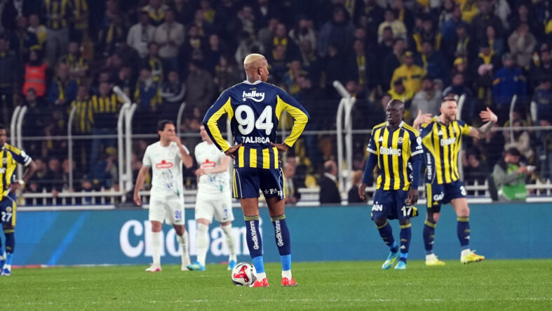 Fenerbahçe, evinde 5. kez puan kaybetti