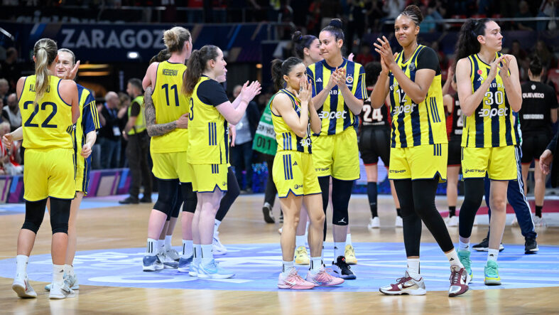 Fenerbahçe Opet, Kadınlar Euroleague'de finale yükseldi