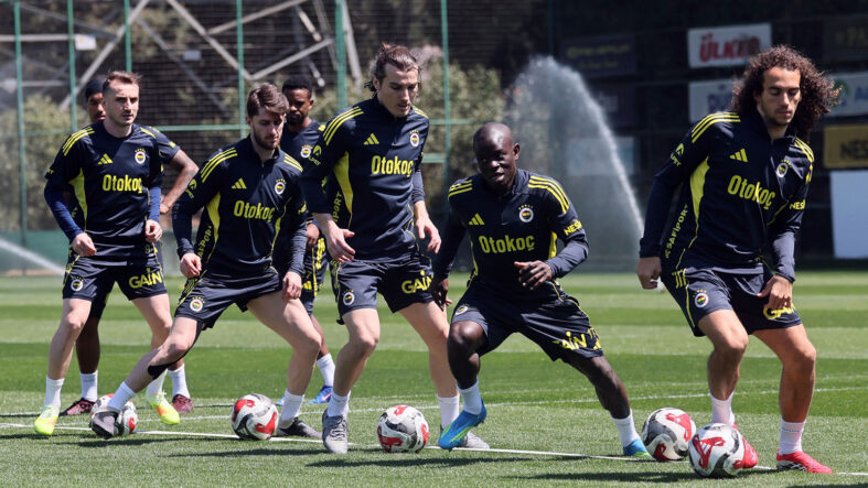 Fenerbahçe'de Konyaspor maçı hazırlıkları tamamlandı