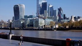 İngiltere'de enflasyon yüzde 3,3'e yükseldi