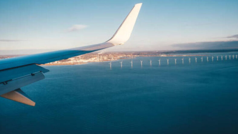 İran devlet televizyonu: Dış hat uçuşlarına yeniden başladı, ilk uçuş İstanbul'a yapıldı