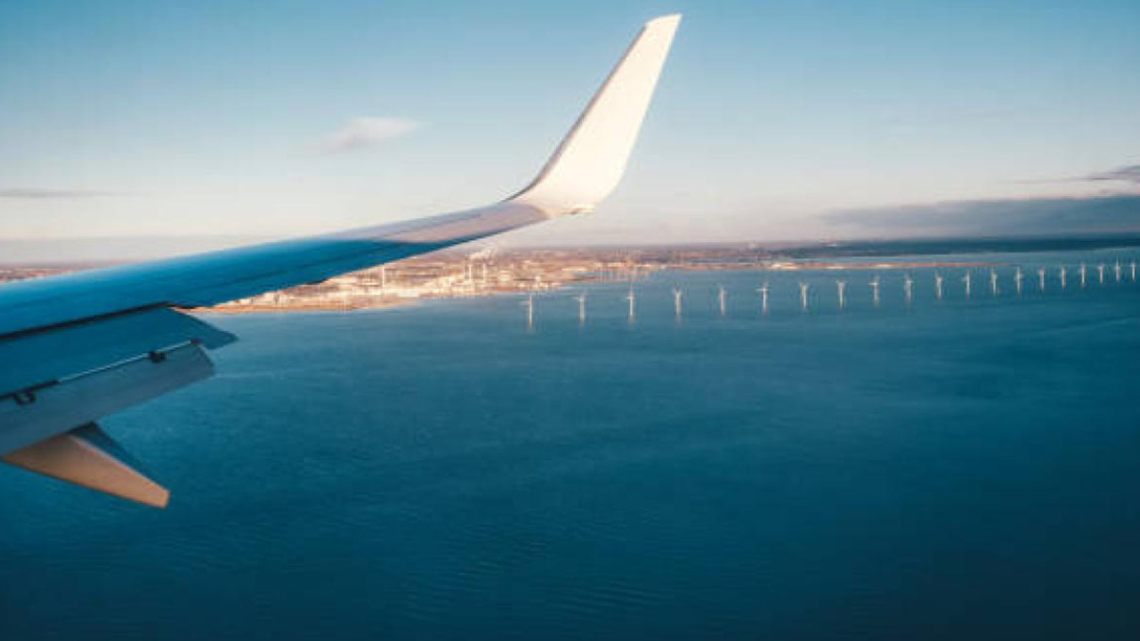 İran devlet televizyonu: Dış hat uçuşlarına yeniden başladı, ilk uçuş İstanbul'a yapıldı