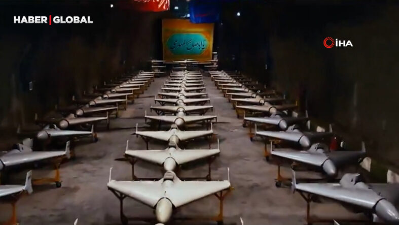 İran’dan Trump’a füze ve İHA’larla mesaj: Stokları hızla yeniliyoruz