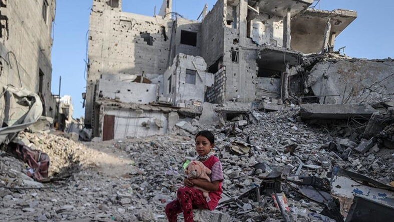 İsrail'in Gazze'ye saldırılarında can kaybı 72 bin 549'a yükseldi