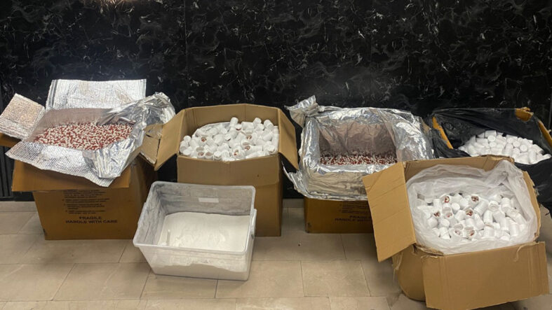 İstanbul’da uyuşturucu operasyonu: 3 gözaltı