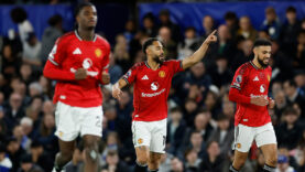 Manchester United, Chelsea'yi deplasmanda yıktı