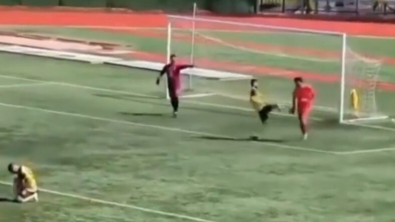 Mardin'de kafaya tekme atan futbolcu tutuklandı