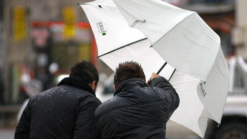 Meteoroloji yeni raporu yayımladı: Sıcaklık düşüyor, kuvvetli rüzgar geliyor