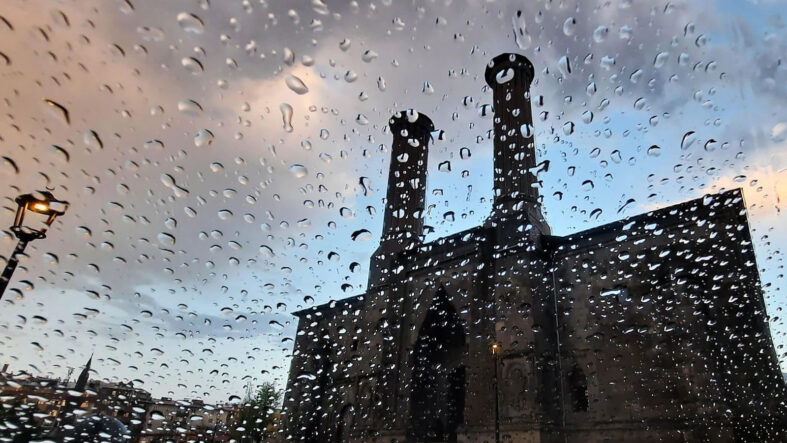 Meteoroloji'den "kuvvetli yağış ve rüzgar" uyarısı