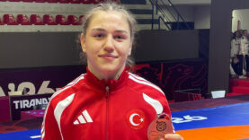 Milli güreşçi Beyza Nur Akkuş, Avrupa Şampiyonası'nda bronz madalyanın sahibi oldu