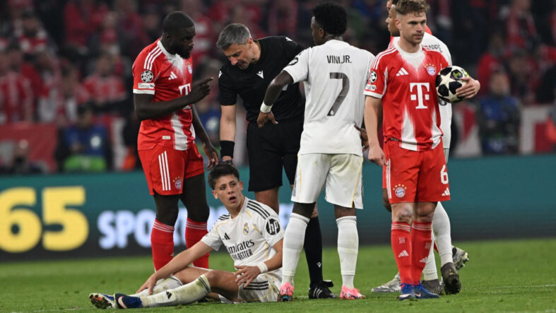 Real Madrid'in marşında 'Kaybedince el sıkar' yazıyor