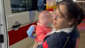 Samsun'da anne ve 6 aylık bebeği yangında hastanelik oldu