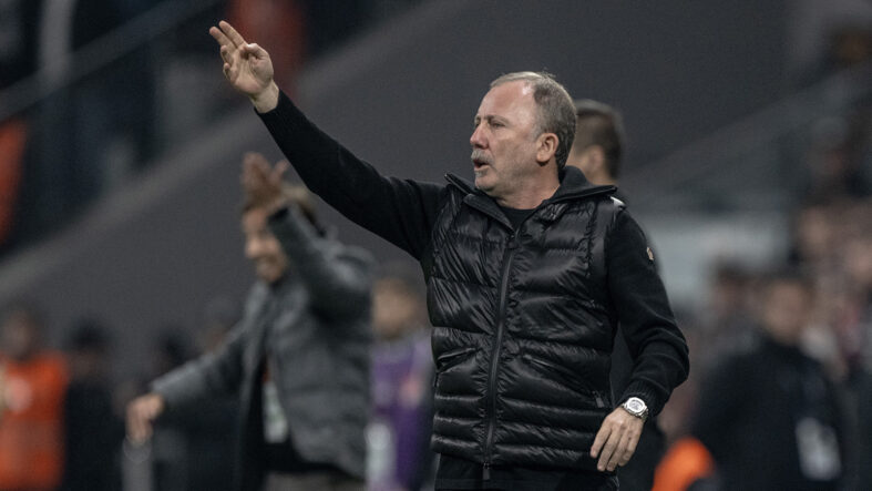 Sergen Yalçın, Beşiktaş'ın başında 100. Süper Lig maçına çıkacak