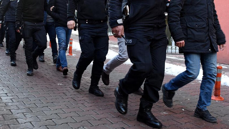 Sokak çetelerine operasyon: Eylem emirlerini yurt dışından alıyorlarmış!