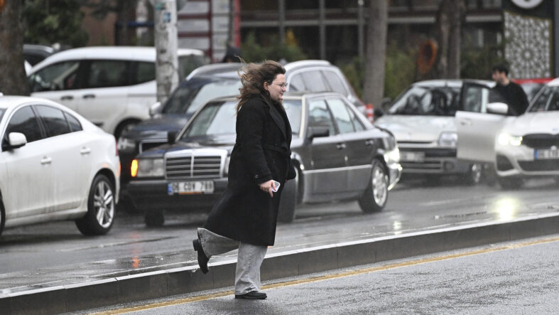 Tam 18 şehrimizi 28 Nisan günü sağanak yağış esir alacak! İşte o iller