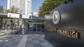 Türkiye'den Yunanistan'a: Hayali deniz sınırları çizen haritaların geçerliliği yok