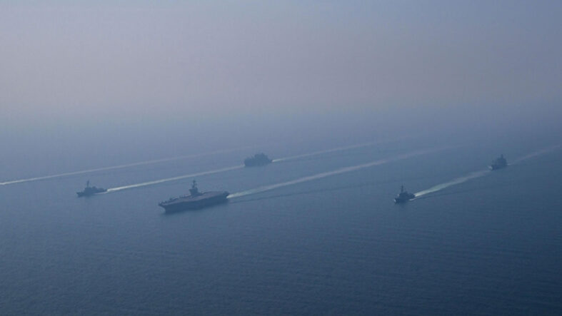 Umman Denizi yine karıştı! İran bir gemiye ateş açtı