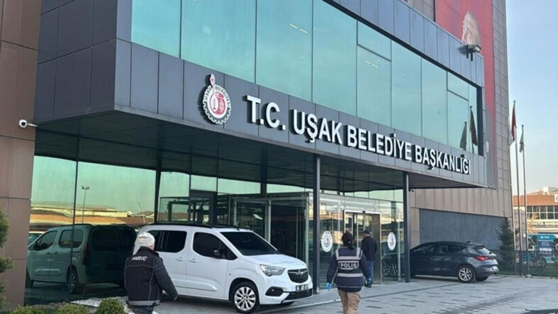 Uşak Belediyesi'ne 2'nci dalga operasyon: 29 kişi adliyeye sevk edildi