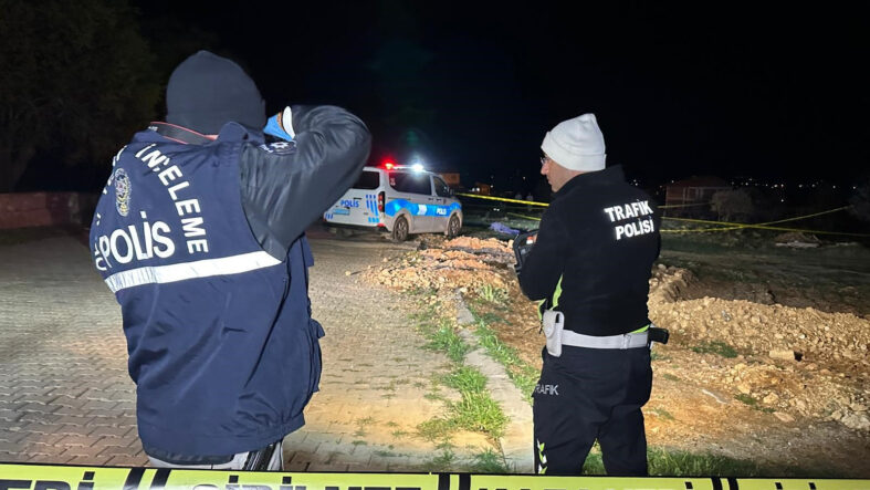 Uşak'ta motosiklet araziye devrildi: 1 ölü