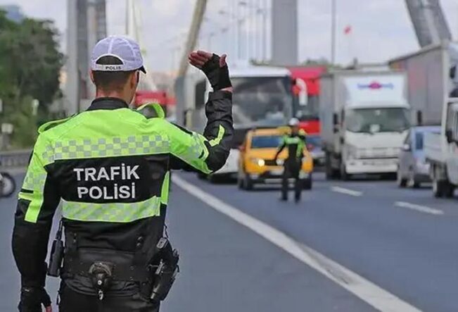 İstanbul'da yarın bazı yollar trafiğe kapatılacak