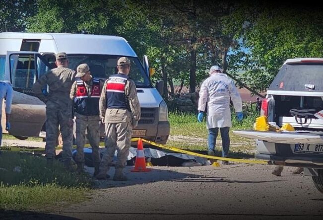 Kanlı pusu! Şanlıurfa'da minibüse silahlı saldırı: 3 ölü