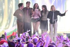 Eurovision'da bir ilk: Komşu kupayı İsrail'in elinden çekti aldı